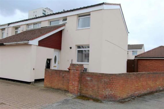 3 Bedroom End of Ter...